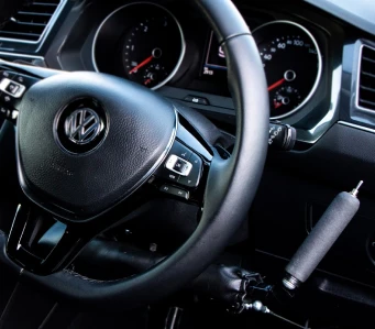 hand_controls